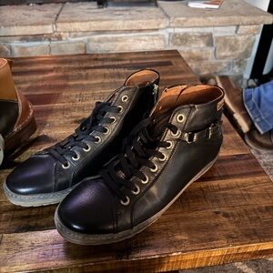PIKOLINOS Black and Brown Leather High-Top Sneakers